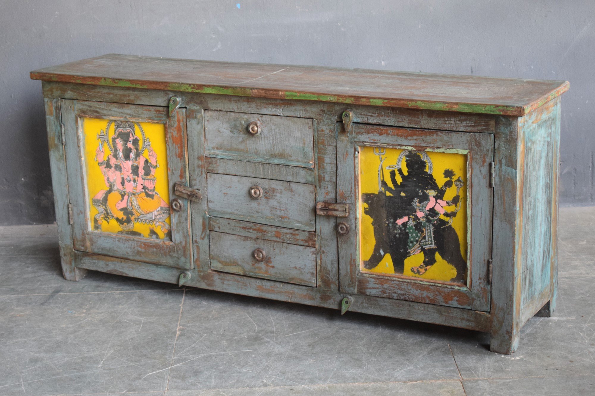 Sideboard mit ehemaliger Glasmalerei, 123x32x53cm(H)