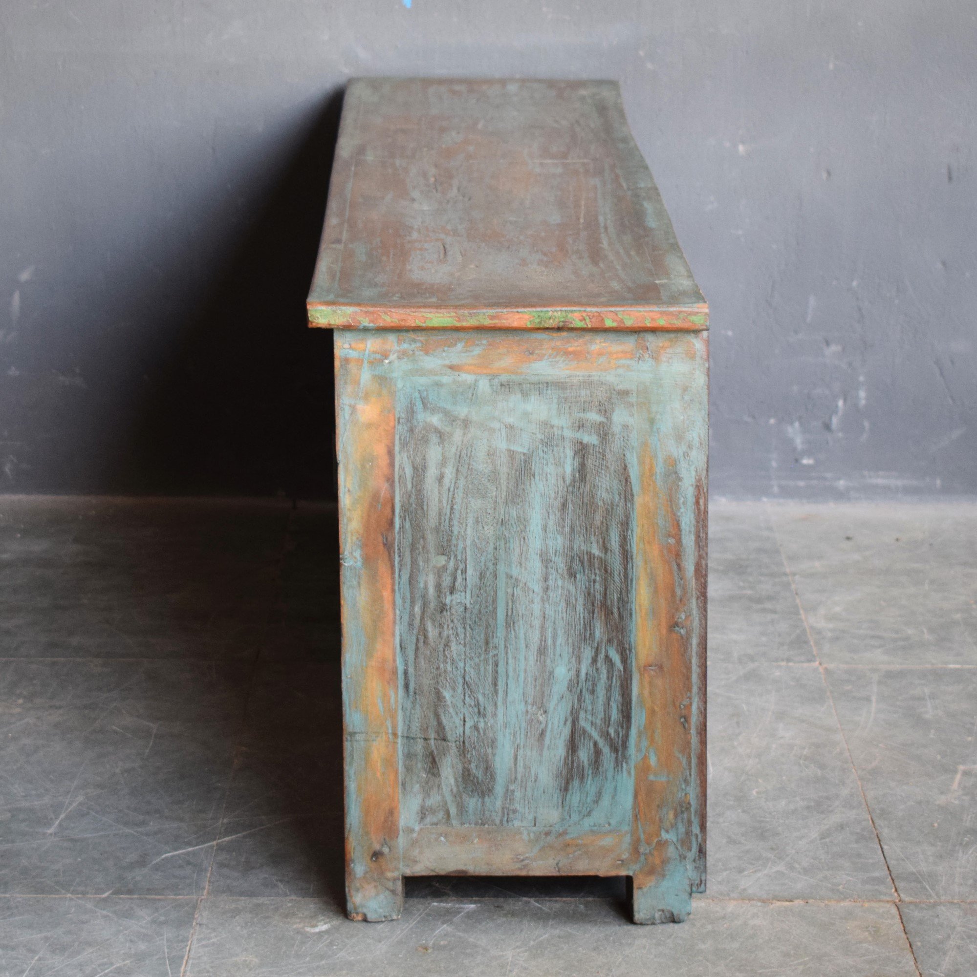 Sideboard mit ehemaliger Glasmalerei, 123x32x53cm(H)